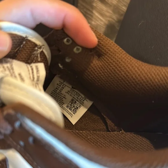 Nike dunk Brown and White Women's Shoes - Picture 8 of 8